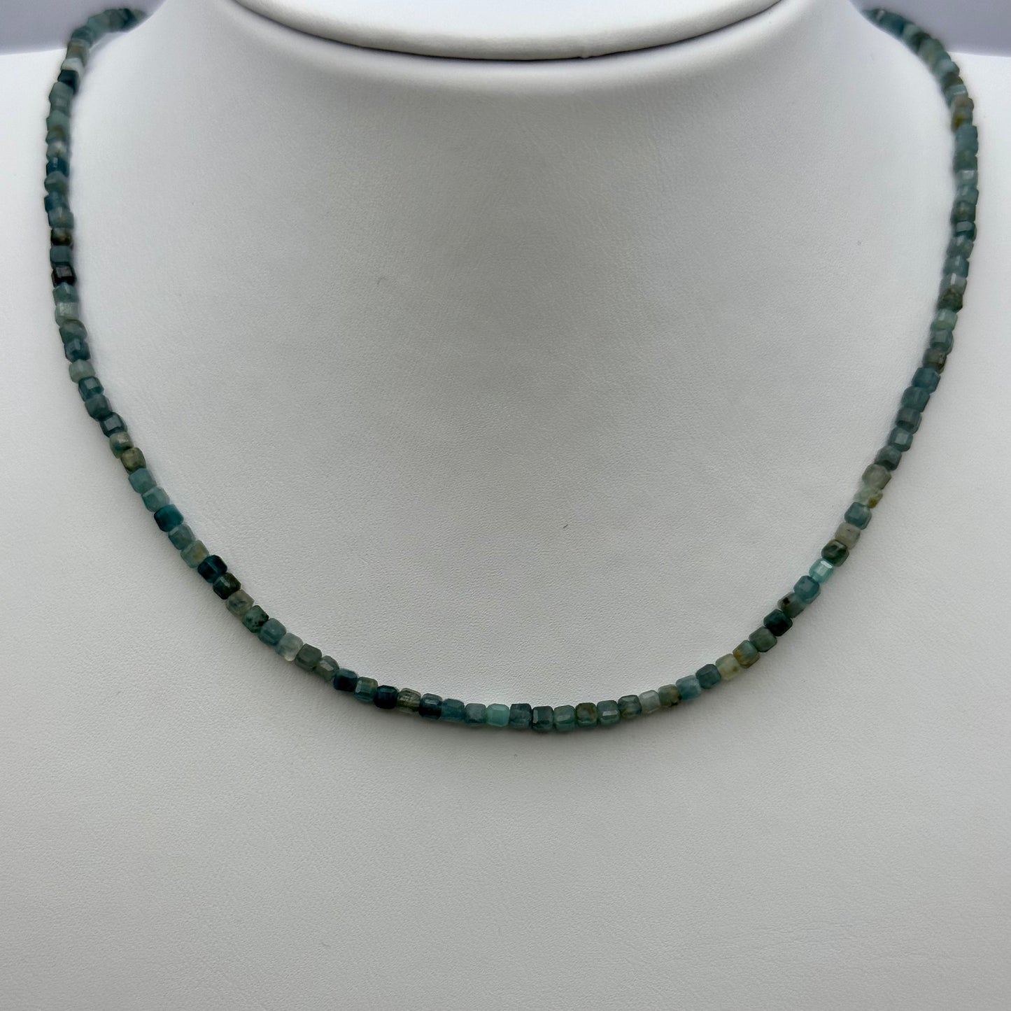 Single Choker: Indicolite (Blue Tourmaline)