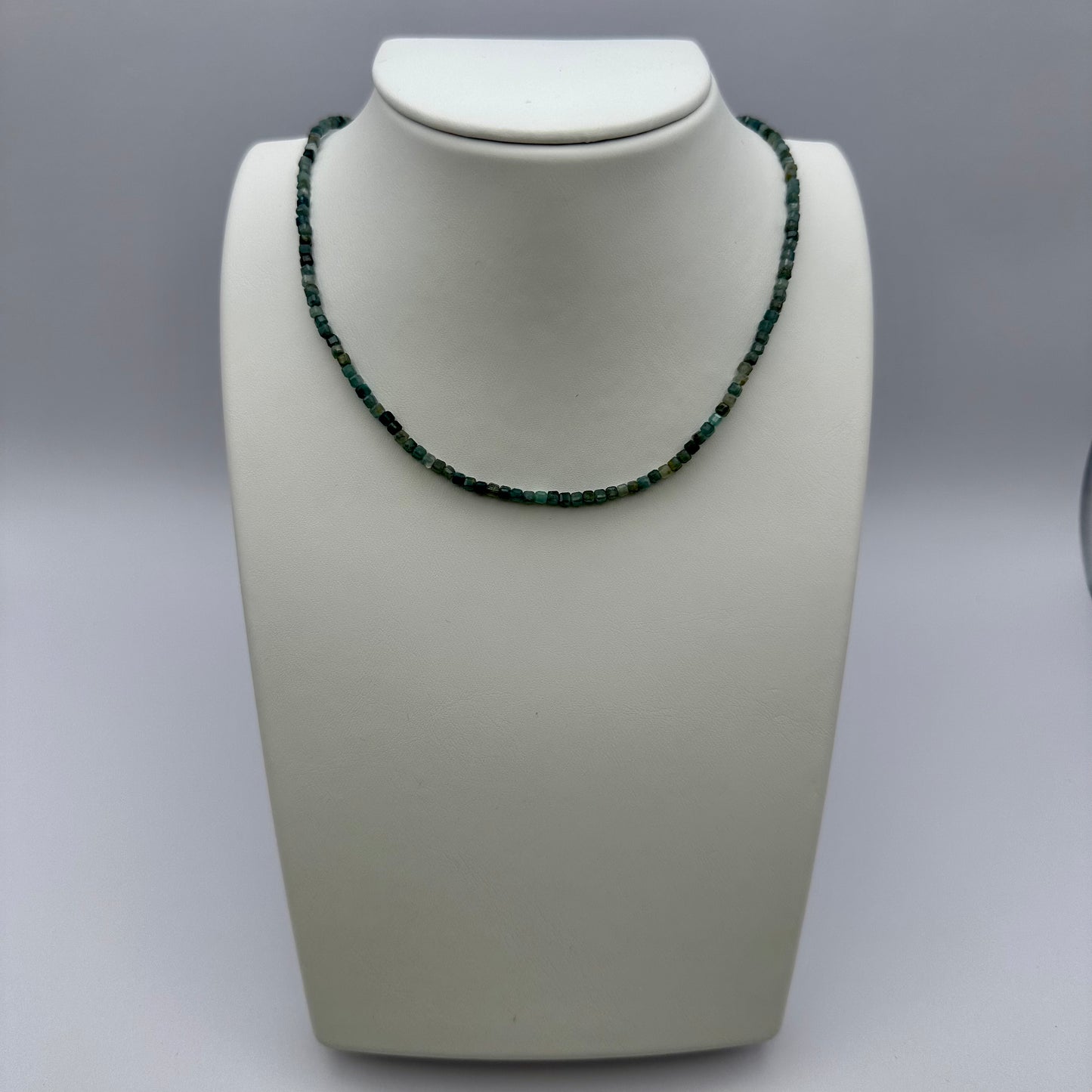 Single Choker: Indicolite (Blue Tourmaline)