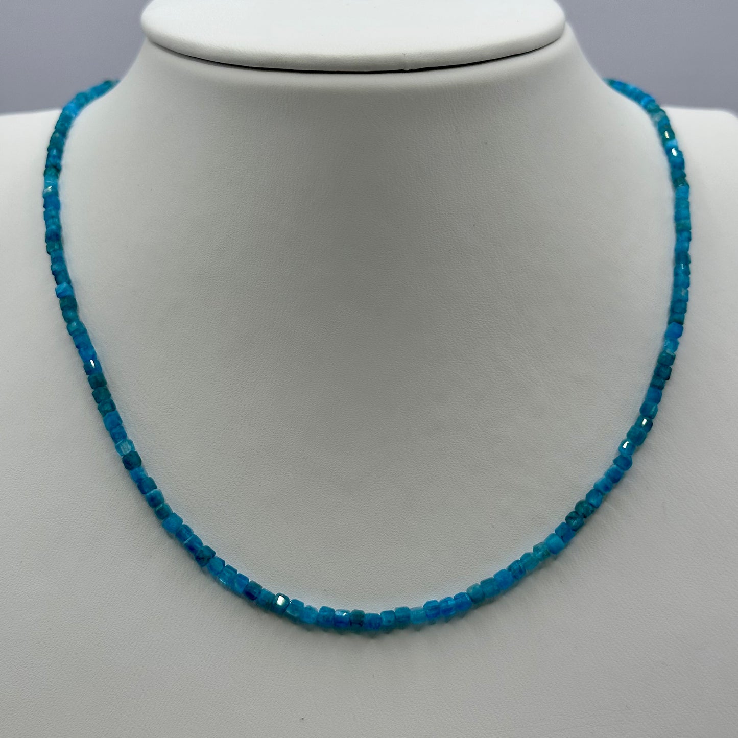 Single Choker: Apatite