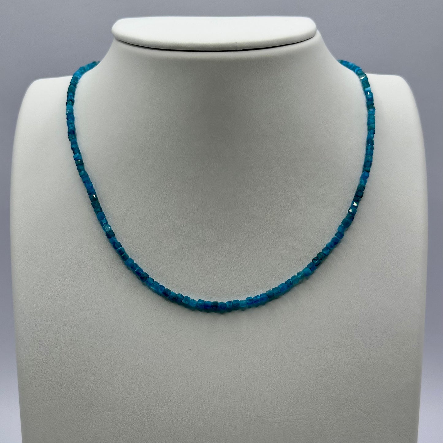 Single Choker: Apatite